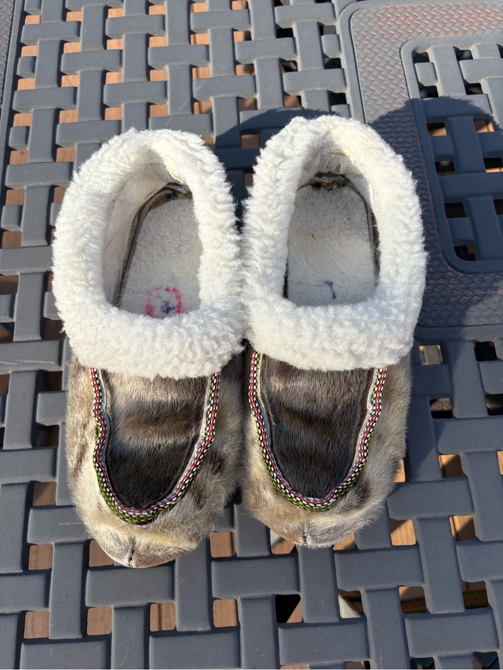 Reindeer Fur Shearling-Lined Slipper Moccasins - White & Brown Finland - Picture 12 of 13